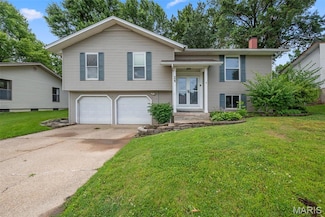 25 Glenna Dr, Saint Peters, MO 63376