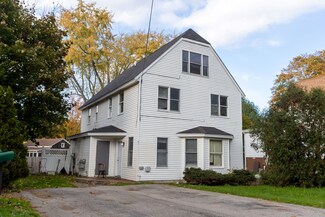 47 Maplewood St, Portland, ME 04103