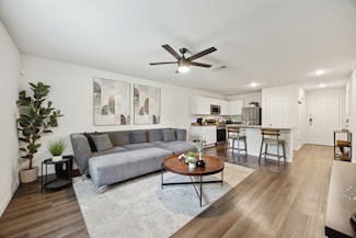 2326 Harding St, Dallas, TX 75215