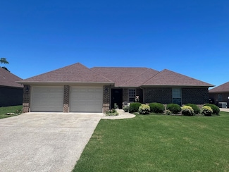 2005 Rosedale St, Muscle Shoals, AL 35661