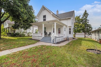 708 Harrison St, Monroe, MI 48161