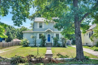 8 Pocahontas Rd, Somerdale, NJ 08083