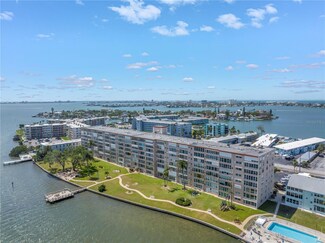 1847 Shore Dr S Unit 507, South Pasadena, FL 33707