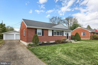 509 E Marble St, Mechanicsburg, PA 17055