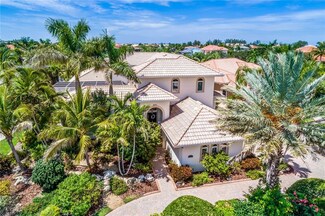 4004 Commodore Blvd, Cortez, FL 34215