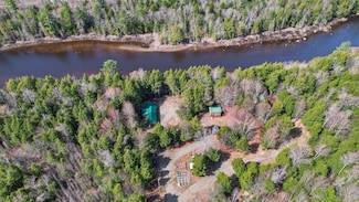 1 Pioneer Ln, Howland, ME 04448