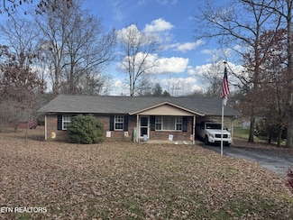 30 Oak St, Crossville, TN 38555