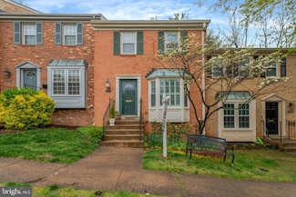 7416 Timberock Rd, Falls Church, VA 22043