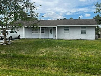 8602 Lakeland Blvd, Fort Pierce, FL 34951
