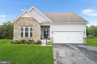 64 Cooper Ln, Gettysburg, PA 17325