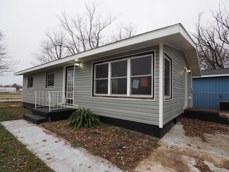 620 W Oakwood Ave, Muskegon, MI 49444
