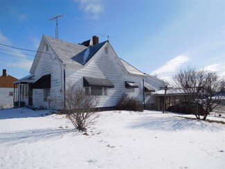 118 5th St, Oolitic, IN 47451