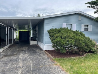 621 Terrace Dr, Crystal Lake, IL 60014
