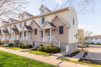 215 W Cortland Center Rd, Cortland, IL 60112