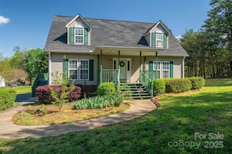7553 Katherine Dr, Denver, NC 28037