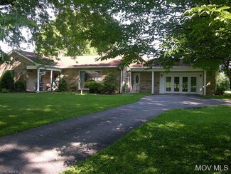 711 Riverview Dr, Belmont, WV 26134