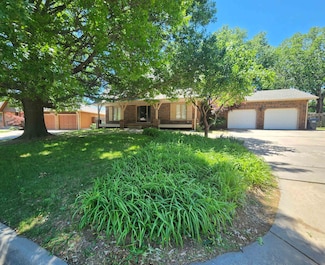 11617 W Burton Ave, Wichita, KS 67209