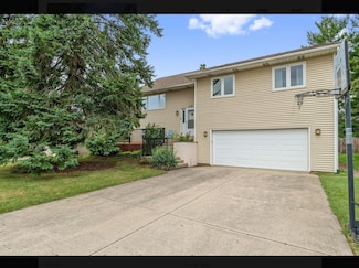 20698 N Eugene Ave, Lincolnshire, IL 60069