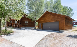 68 Creek Cir, Star Valley Ranch, WY 83127