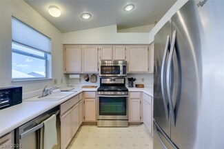 8020 Draco Cir Unit 201, Las Vegas, NV 89128