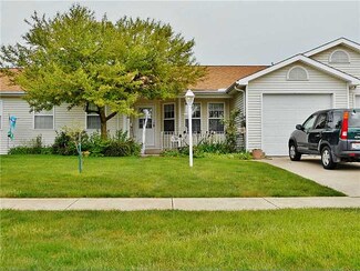 204 W 2nd St, Genoa, OH 43430