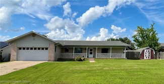 203 Davis Ln, Roland, OK 74954