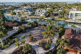 526 N Spoonbill Dr, Sarasota, FL 34236