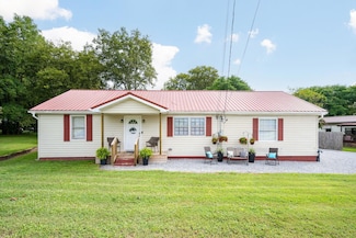 155 Pottery Ln, Soddy Daisy, TN 37379