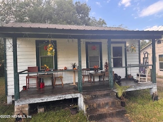 12746 Woodland Dr, Jacksonville, FL 32218