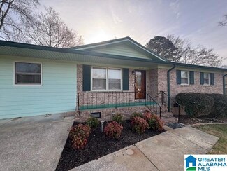 6309 Meadowlark Dr, Anniston, AL 36206