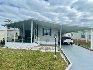 960 Lexington Ln, Naples, FL 34110