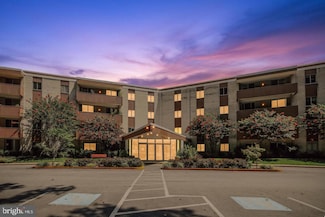 7505 Democracy Blvd Unit A-417, Bethesda, MD 20817