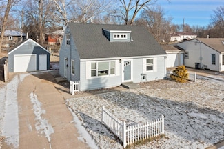 544 Hazel Ln, Owatonna, MN 55060