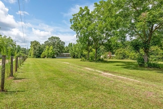 326 Oscar Godwin Rd, Dothan, AL 36301