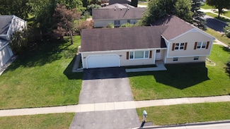 3811 W Orleans St, McHenry, IL 60050