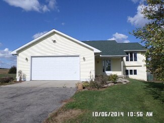 N6573 English Settlement Rd, Albany, WI 53502