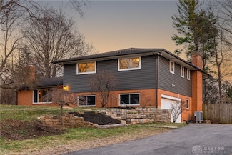 5765 Hithergreen Dr, Dayton, OH 45429