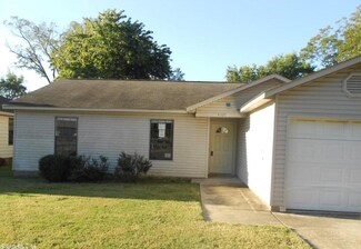 4421 W 17th St, Little Rock, AR 72204