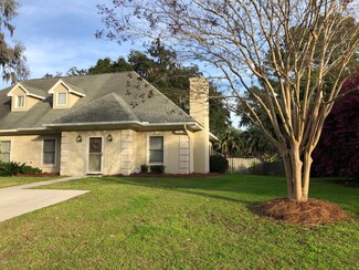 423 Joshua Ct, Beaufort, SC 29902