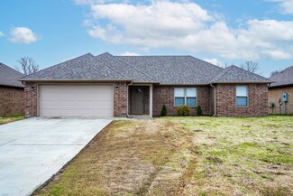 1006 Lexi Ln, Paragould, AR 72450