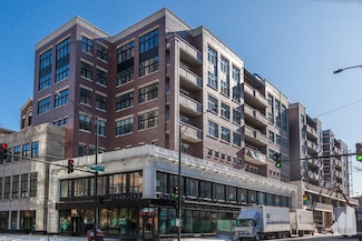 3833 N Broadway St Unit 410, Chicago, IL 60613