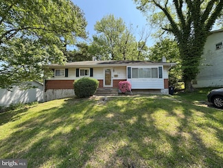 5604 Dundalk Dr, Oxon Hill, MD 20745