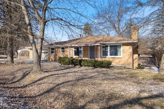 2406 Valley Dr, Ypsilanti, MI 48197