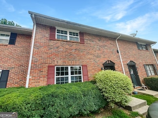 6354 Shannon Pkwy Unit 8b, Union City, GA 30291