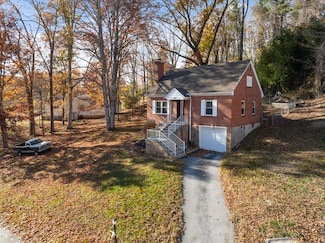 1213 East Dr, Bluefield, WV 24701