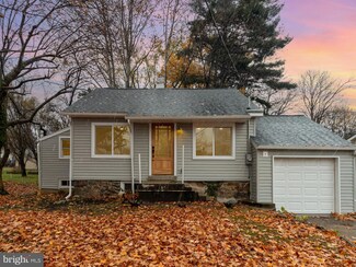 318 4th St, East Pennsboro, PA 17025