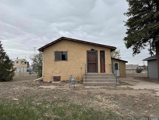 124 Railroad Ave, Lingle, WY 82223