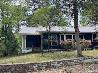 111 Hallman St, Hot Springs National Park, AR 71901