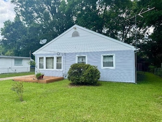 2609 Harling Dr, Chesapeake, VA 23325