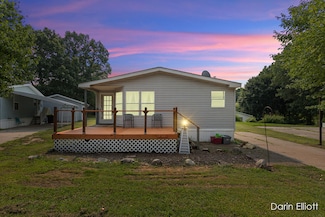 1133 Yeomans St Unit 105, Ionia, MI 48846